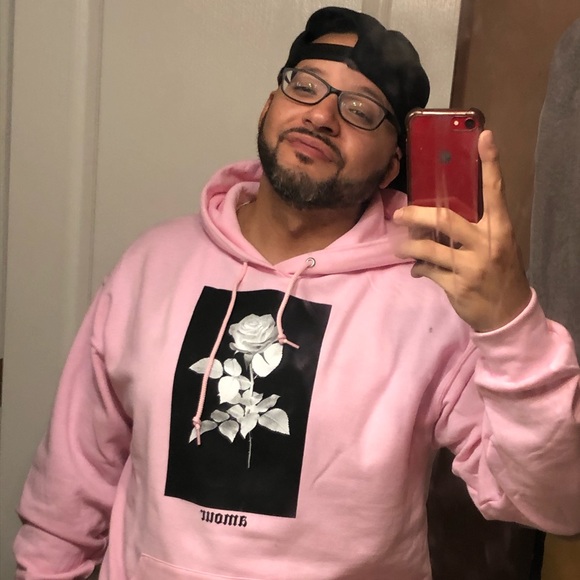 Meet your Posher, Miguel - Picture 1 of 1